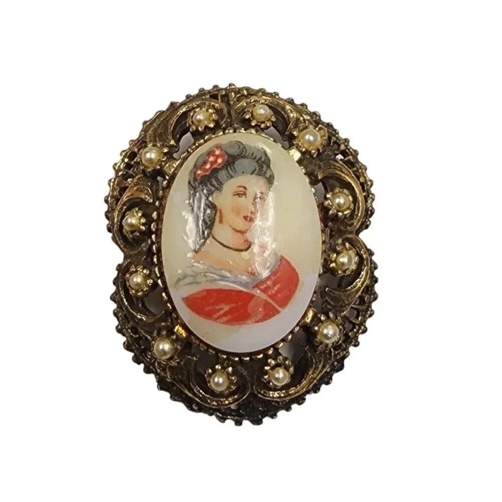 Vintage 60s-70s Portrait of Woman Ceramic Hand Painted Brooch Pin Gold Tone